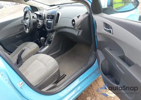 2014 Chevrolet Sonic Lt Auto z USA, uszkodzony, nr VIN 1G1JC5SH6E4154975